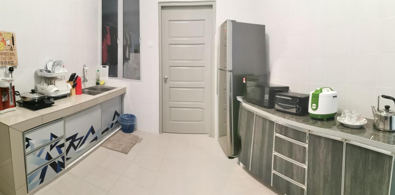 Coco Homestay 旅人の家@The Venus Sitiawan Perak Экстерьер фото