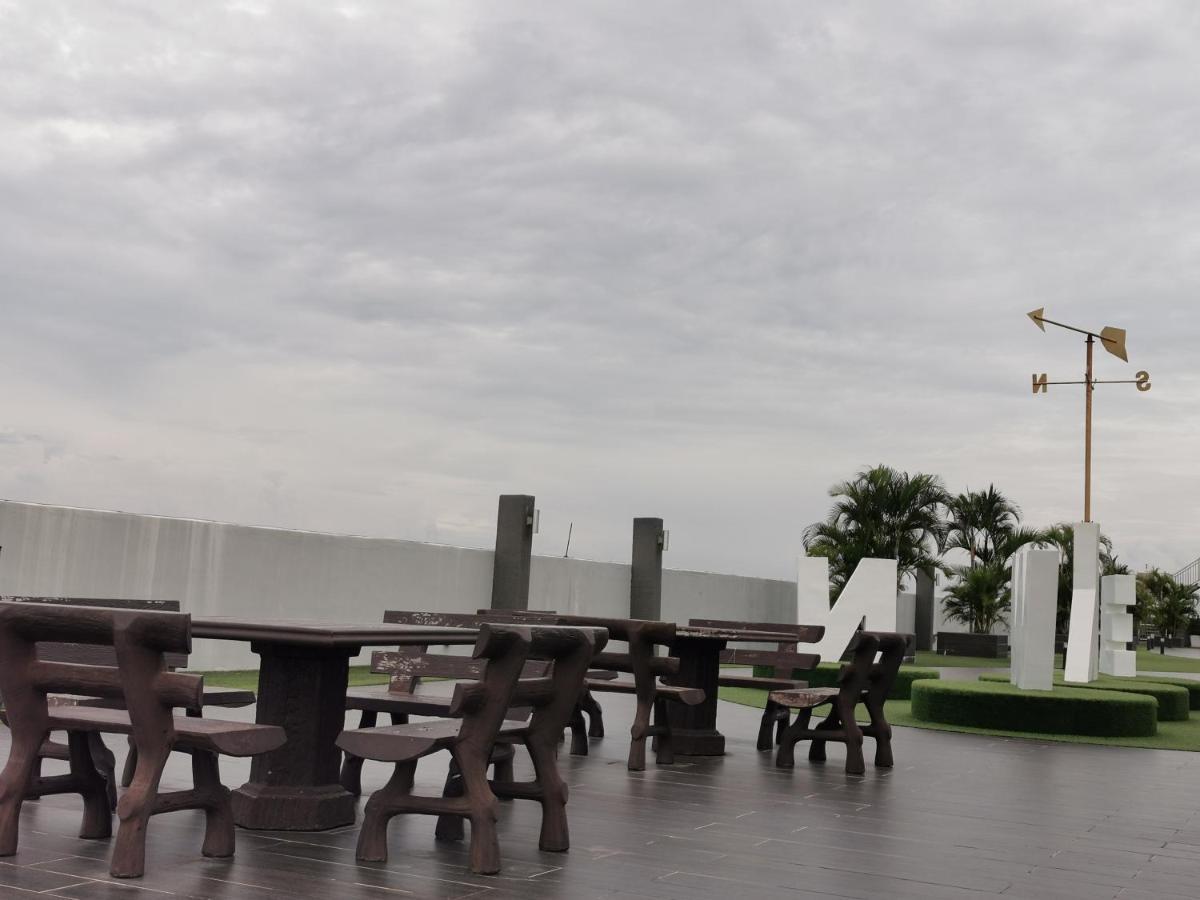 Coco Homestay 旅人の家@The Venus Sitiawan Perak Экстерьер фото