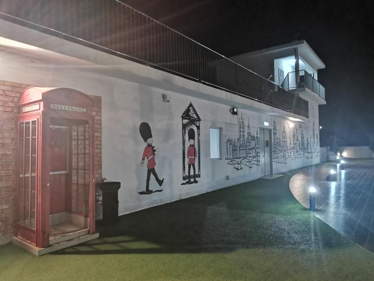 Coco Homestay 旅人の家@The Venus Sitiawan Perak Экстерьер фото